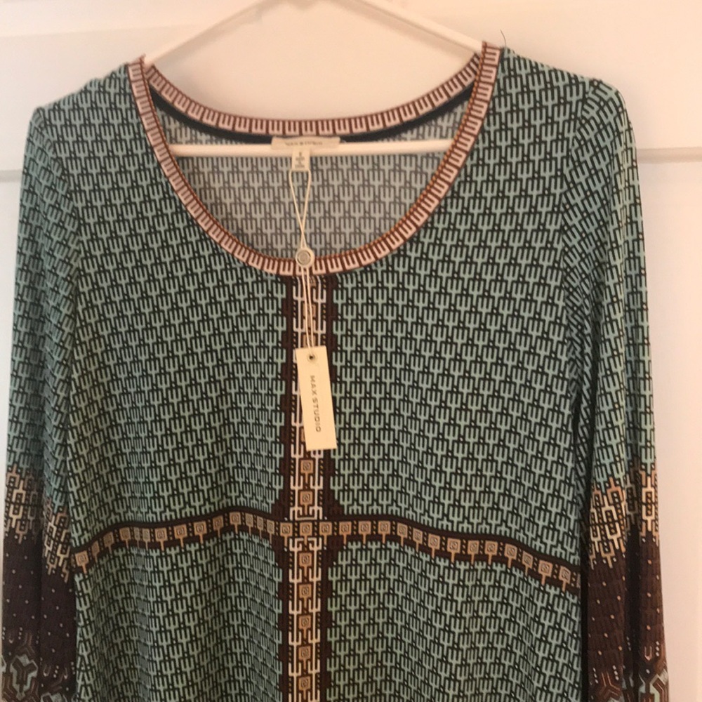 Dress - Picture 4 of 7